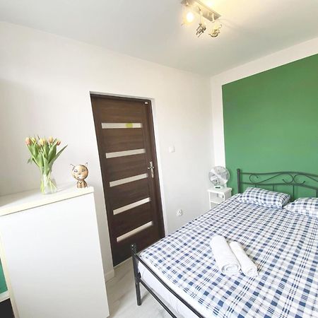 3Rooms-Balcony-Pkp - Deerrest Apart Wroclaw Bagian luar foto