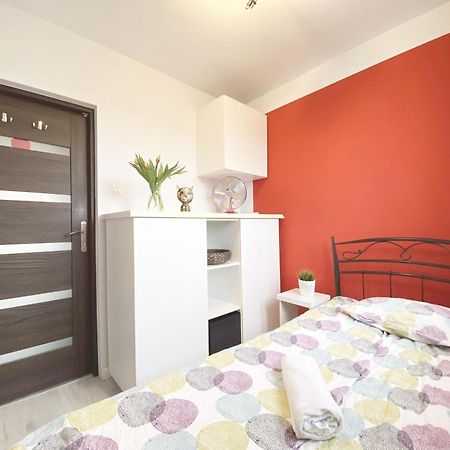 3Rooms-Balcony-Pkp - Deerrest Apart Wroclaw Bagian luar foto